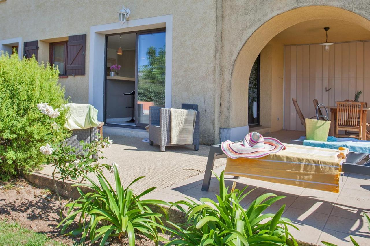 location de vacances Olivier jardin privatif et piscine chauffée partagée Calvi  Extérieur photo